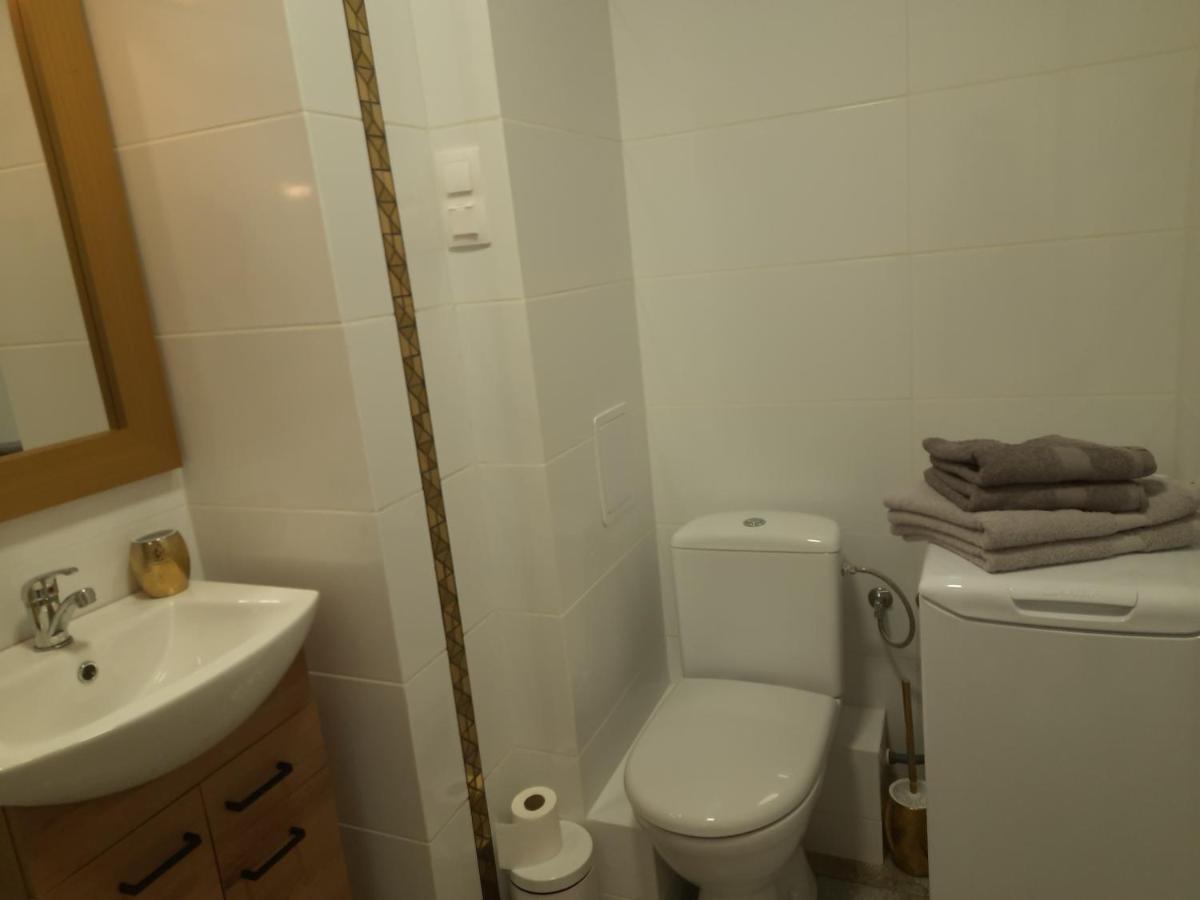 Family Suite Swiecie Bagian luar foto